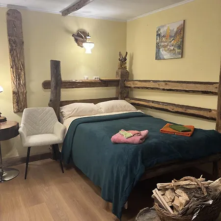 Holiday home Berrywood
